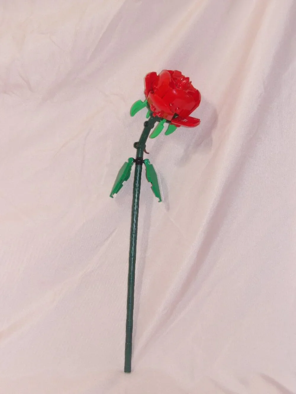 LEGO Botanical Flowers 1 pcs Rose Red Curved - Individual Sale 40460 + Free Gift